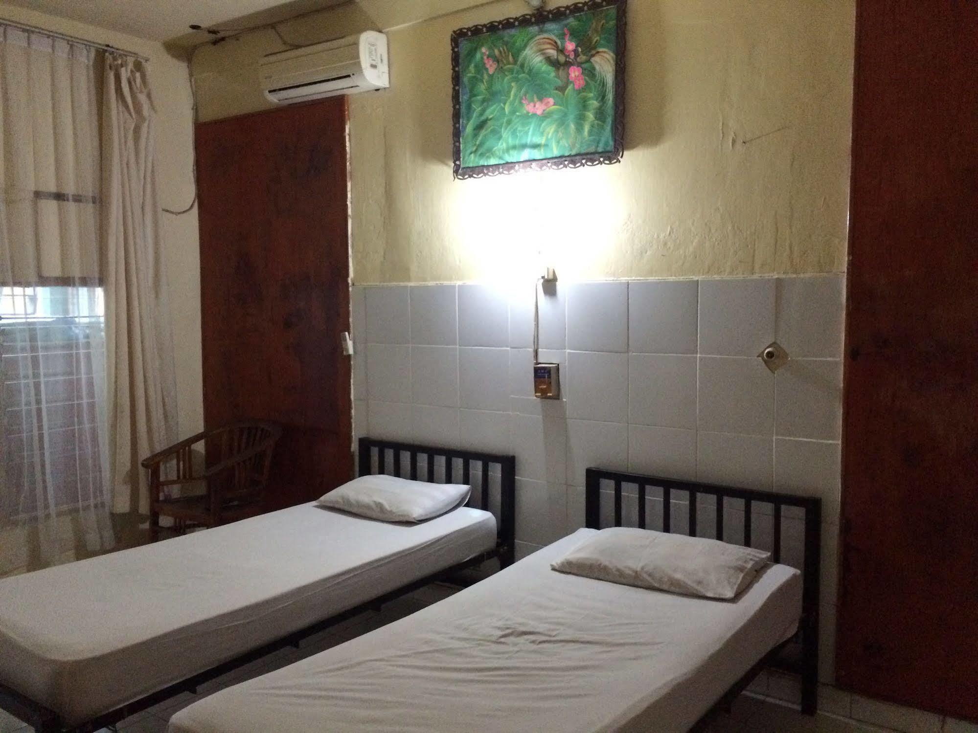Rita Za Hotel Kuta Lombok Exteriör bild