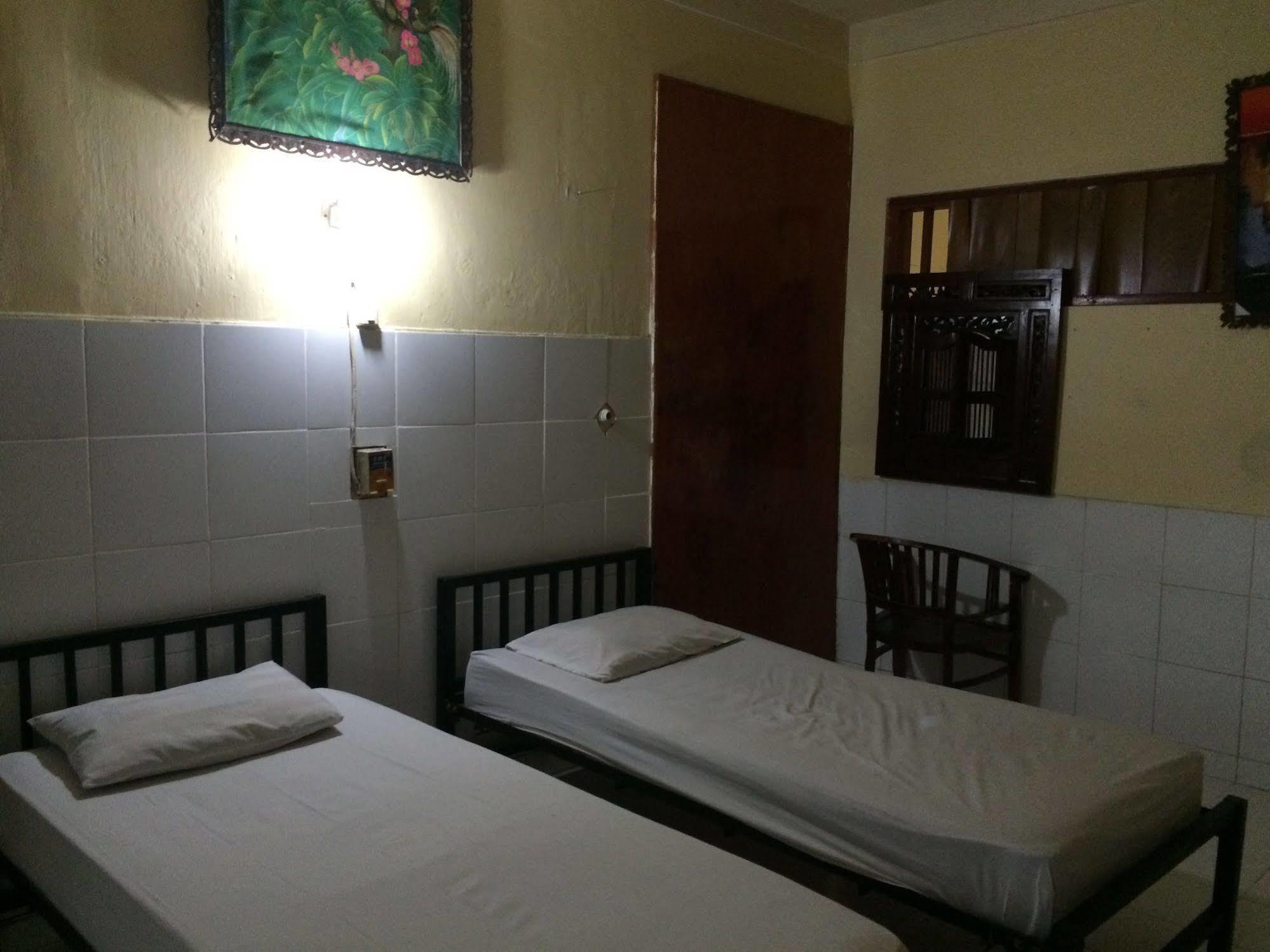 Rita Za Hotel Kuta Lombok Exteriör bild