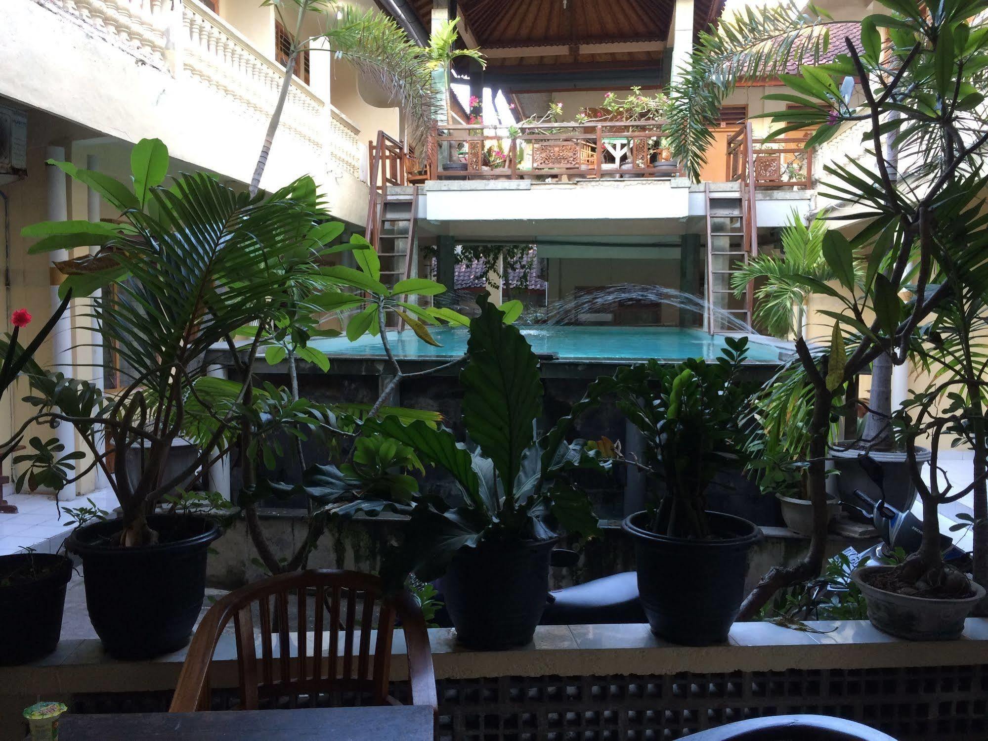 Rita Za Hotel Kuta Lombok Exteriör bild
